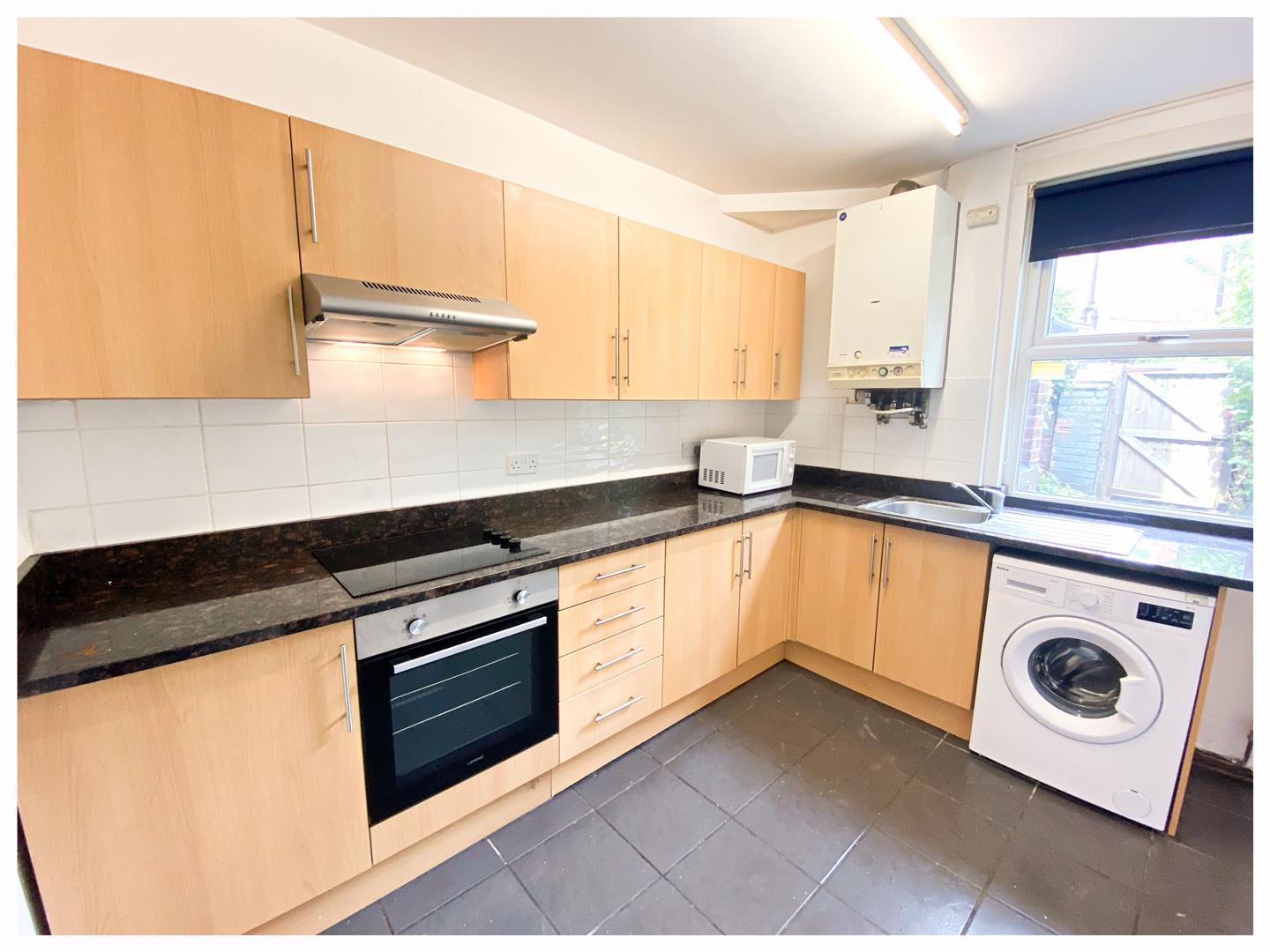 Highfield,7 Midland Street,Highfield,Sheffield S1 4SZ,3 Bedrooms Bedrooms,1 BathroomBathrooms,Terraced,1886